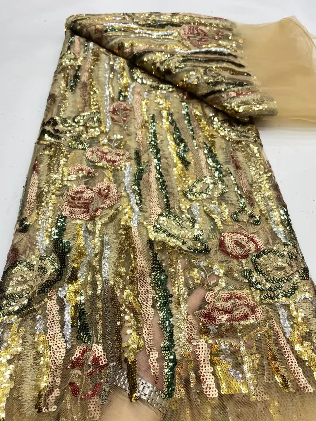 

2025 африканская нигерийская высококачественная вышивка блестками, тюль, кружевная ткань, швейные бусины, камень для выпускных платьев DP0411, 5 ярдов
