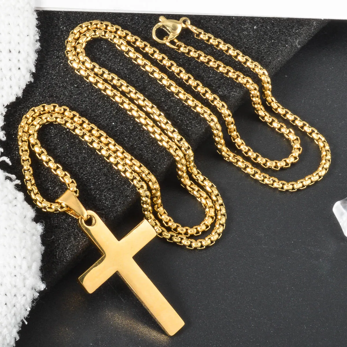 

Cross Stainless Steel Necklace Christ Pendant Accessories Necklace Men Women Hip-hop Punk Jewelry Chain Church Club Gifts