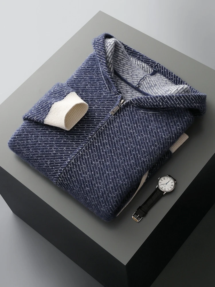 เสื้อสเวตเตอร์ถักไหมพรมขนแกะเมอริโนแท้ 100% คุณภาพสูง สำหรับฤดูใบไม้ร่วงและฤดูหนาว เสื้อคลุมคาร์ดิแกนมีฮู้ดแบบซิปสำหรับผู้ชาย เสื้อโค้ทขนสัตว์หนานุ่ม สไตล์ลำลอง ลายแจ็คการ์ดใหม่