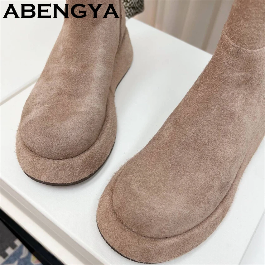 2025 Autumn Suede Leather Platform Boots Women Thick Sole Round Toe Short Chelsea Boots Casual Western Cowboy Ankle Boots Female
