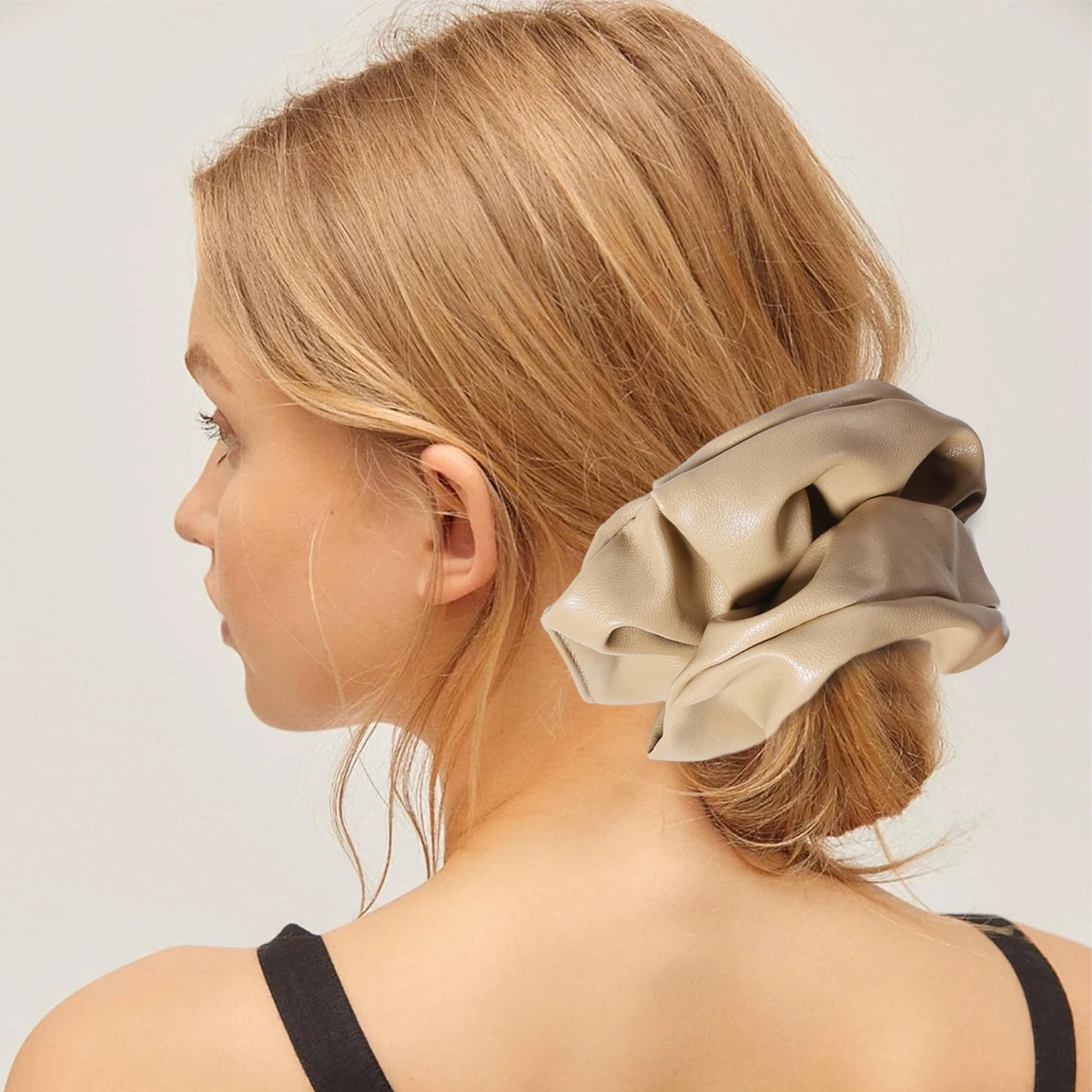 

1Pcs Lady New Maillard-Style High-Fashion Leather Large Colon Circle Ponytail High-End Exquisite Autumn Winter Hair Accessories