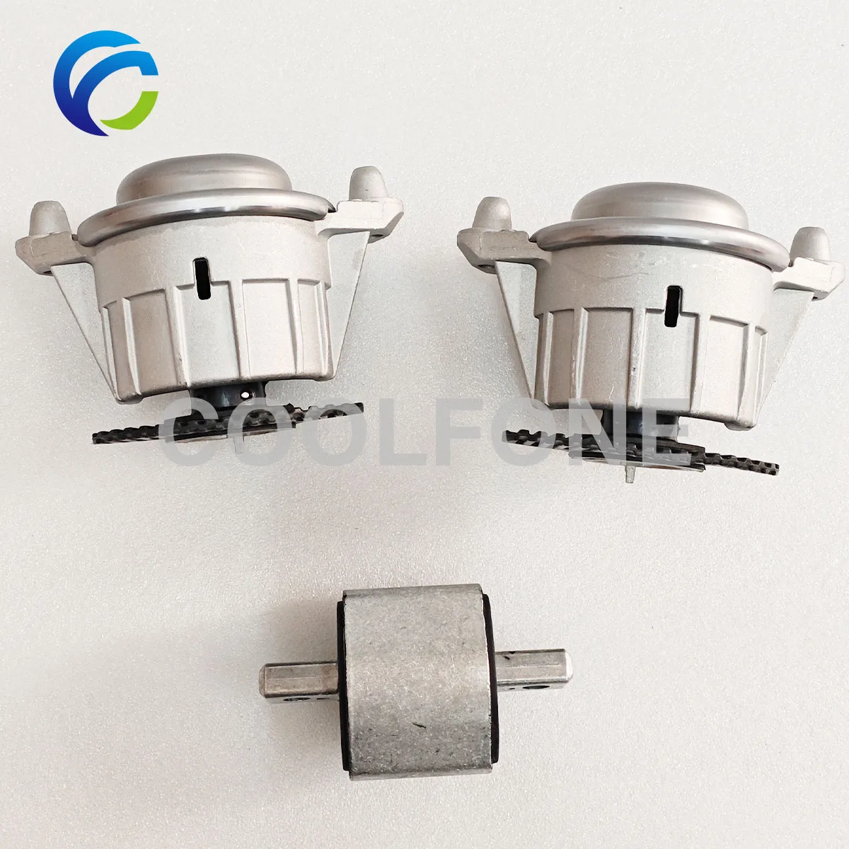 

Комплект из 3 опор двигателя для Mercedes-Benz C280, C300, C350, C230, E300, E350, CLS, CLS350 (номера деталей: 2042404217, 2042404317, 2042400917, 2122400418)