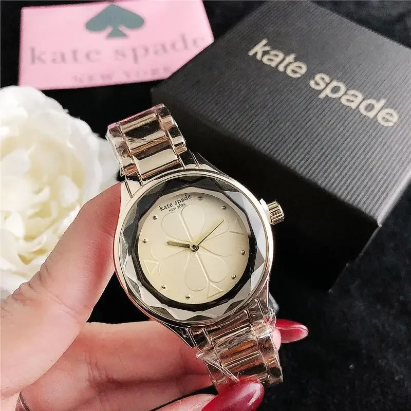 New Hot Selling Women's Korean Version Fashion Minimalist Fashion Watch Women's Diamond Cut Alloy Quartz Waterproof Watch