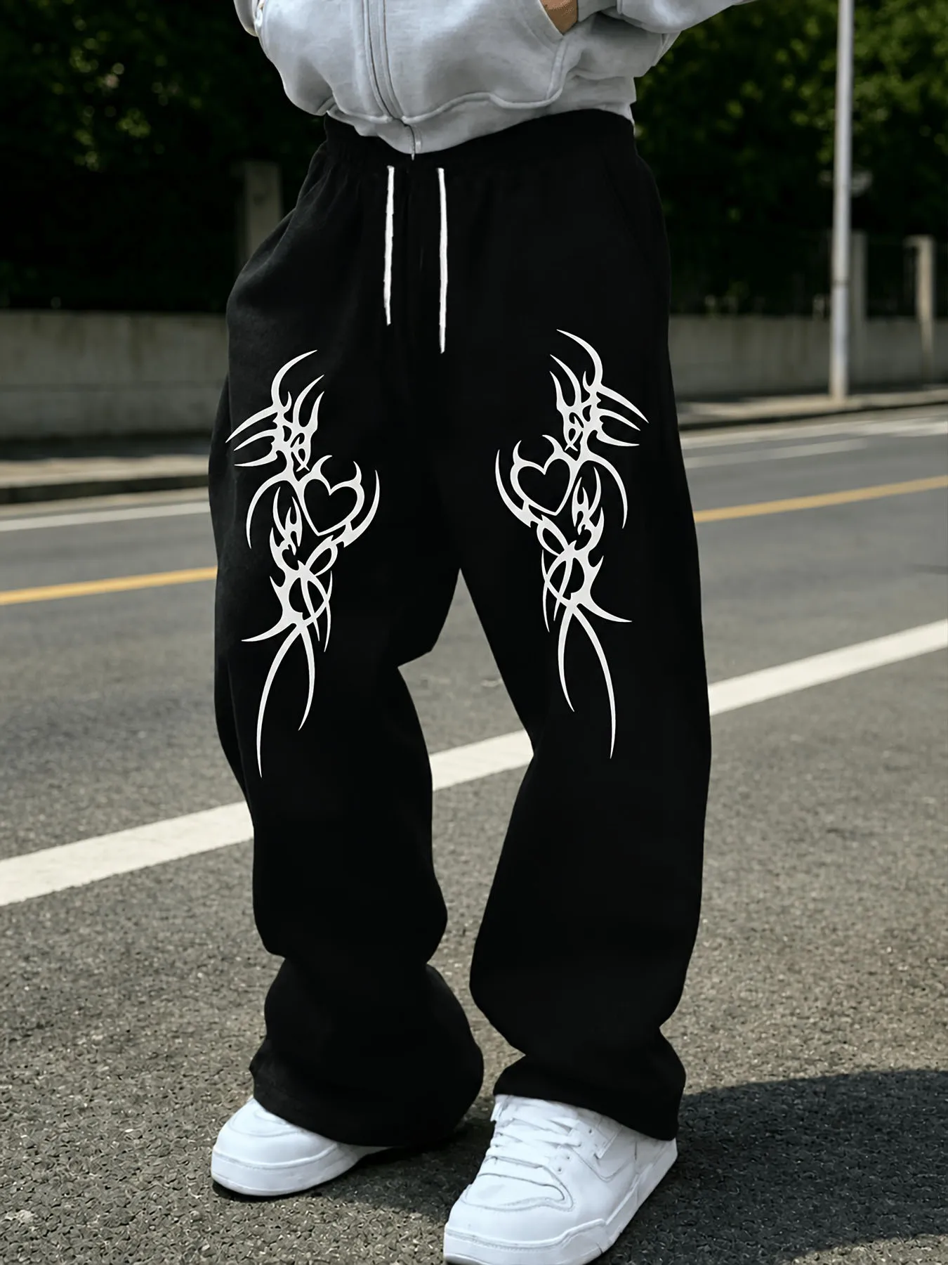 Men's Casual Sports Jogging Pants, Gothic Style Dark Thorn Heart Pattern Printed Sweatpants, Drawstring Wide Leg Casual Pants