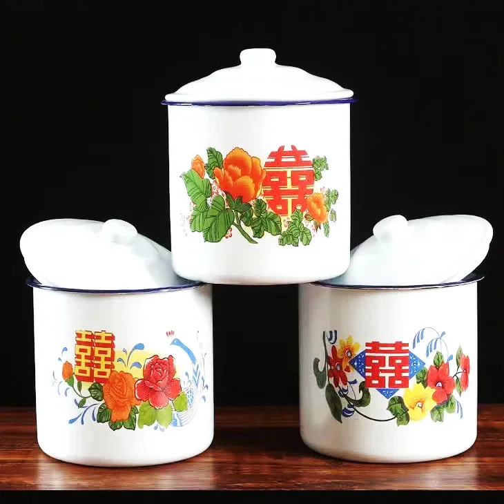 

Nostalgic Enamel Cup - Double Happiness Flower Retro Iron Teapot with Cover