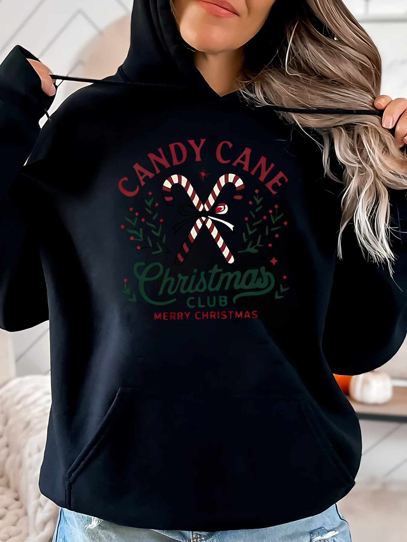 

Candy Cane Christmas Club Толстовка с капюшоном с рождественским принтом Женская праздничная повседневная одежда черного цвета больших размеров