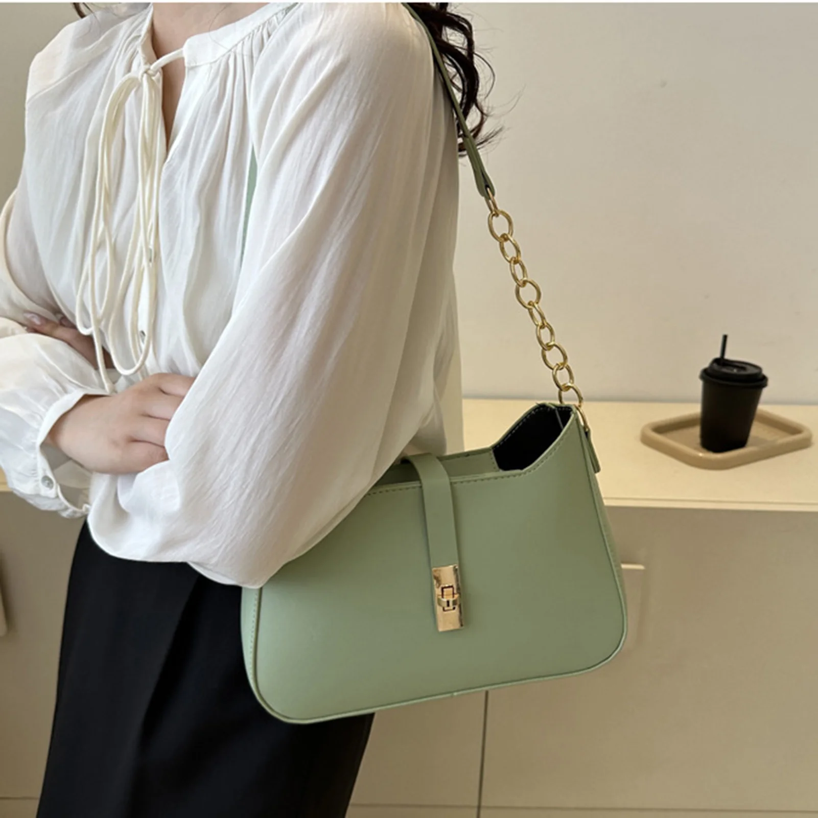 Female Vintage Shoulder Bag Lightweight & Comfortable Underarm Shoulder Handbag for Modern Office Ladies Use Newly