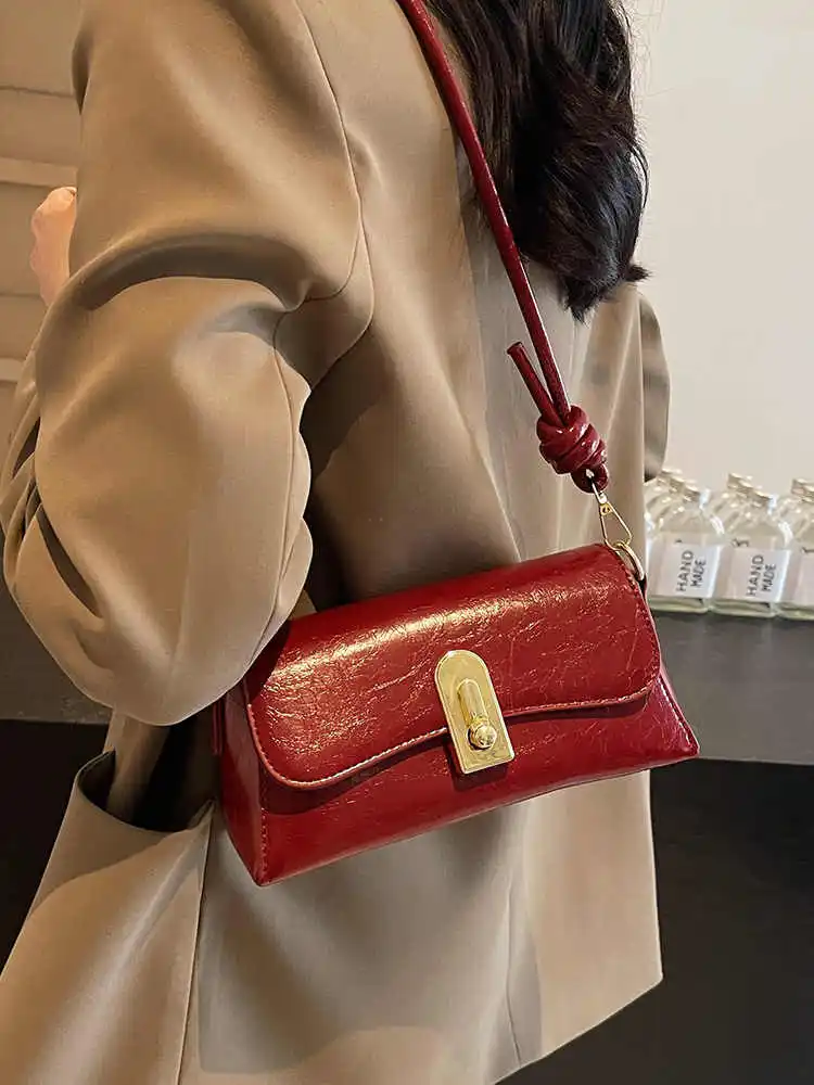 Classic Burgundy Women\'s Shoulder Bags 2024 Autumn Textured PU Leather Small Square Bag Lady Daily Commuter Handbags