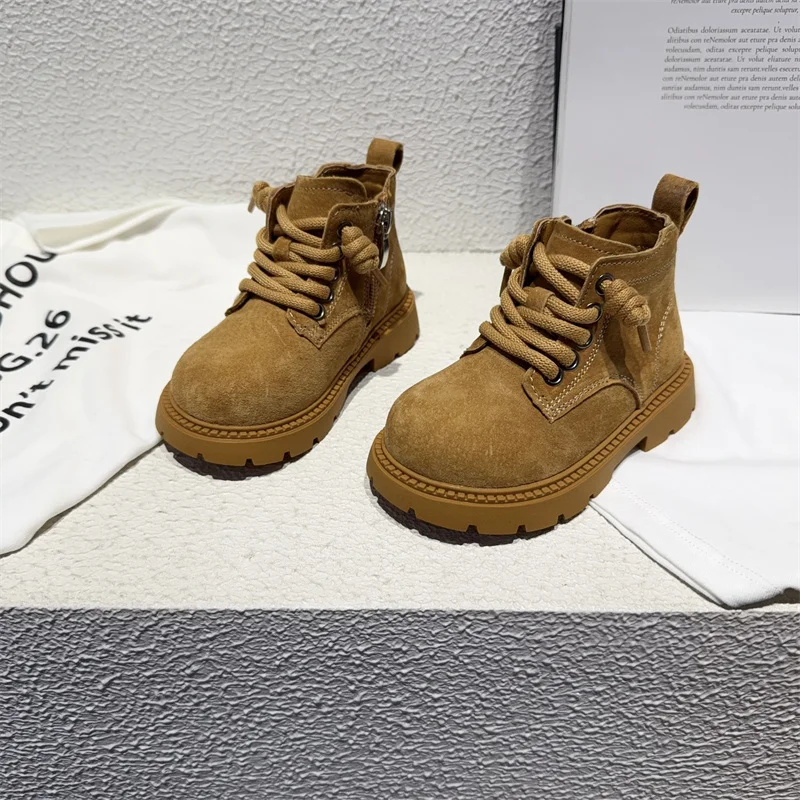 Kurze Stiefel für Kleinkinder, einfarbig, vielseitige Kinder-Lederstiefel mit seitlichem Reißverschluss, Herbst 2026, neue Freizeitstiefel für Kinder, runde Zehenpartie. – Detail 6