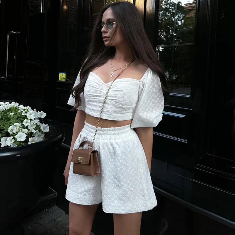 

2025 Summer New Temperament Square Neck Puff Sleeve Cropped Top and Wide-Leg Shorts Set