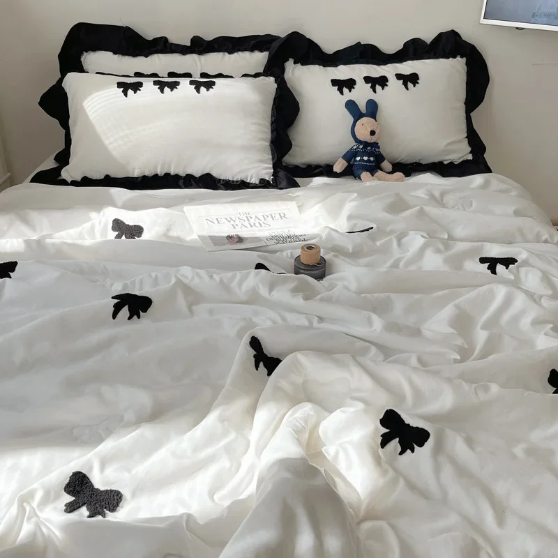 

Summer Cooling Blanket Korean Princess Style Bow Thin Quilt Soft Skin-friendly Lightweight Comforter Queen Double Throw Blanket