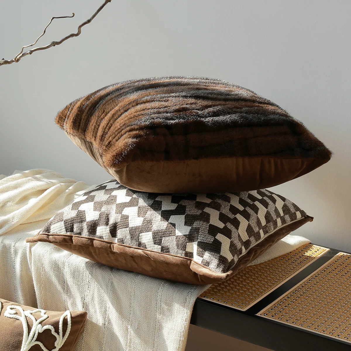 45x45cm Nordic brown sofa throw pillowcase high-end style living room jacquard window model room cushion cover waist pillow