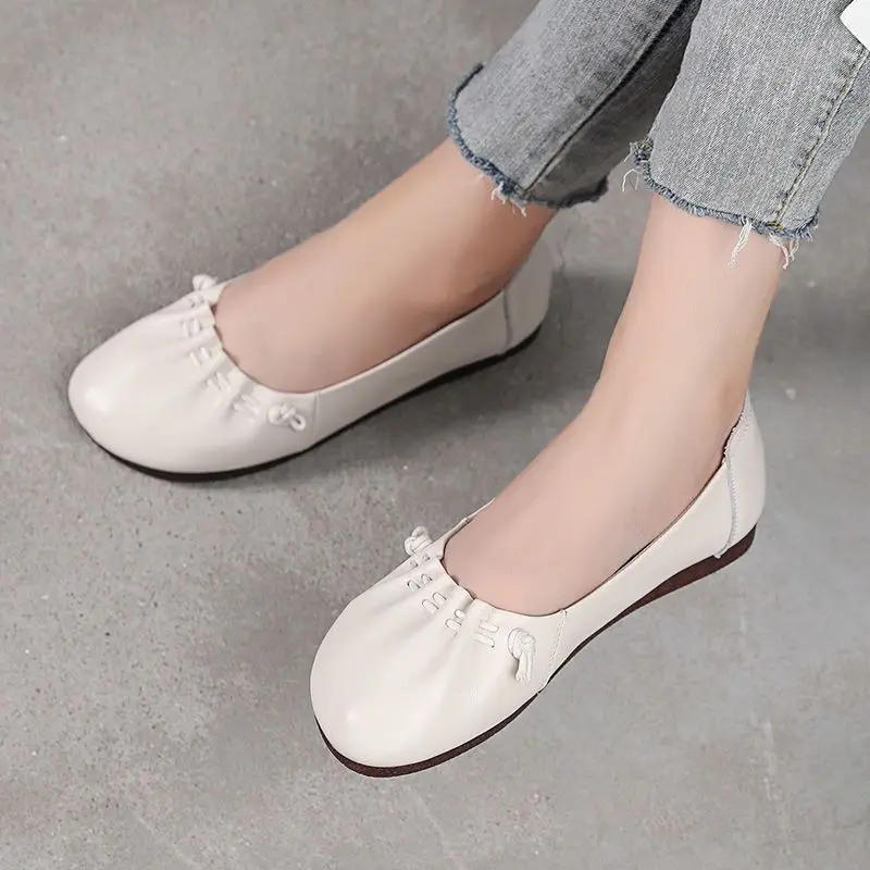 Mode Vrouwen Lederen Loafers Zachte Zool Dames Platte Schoenen Comfortabele Dames Balletschoenen Moeder Mocassins Vrouw Flats Schoenen