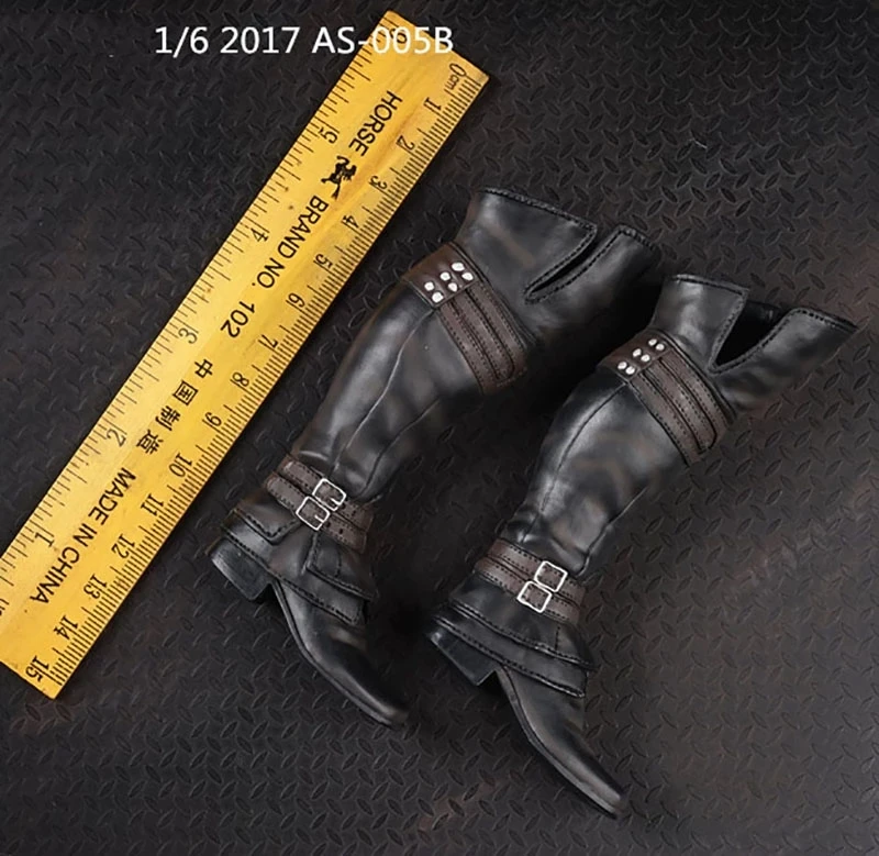 حذاء طويل للرجال موديل عام 1/6 من الجلد البني بتقنية أساسين كريد ، مناسب لموديل 12 بوصة ، لعبة مجموعة شخصيات الحركة من Phicen TBL