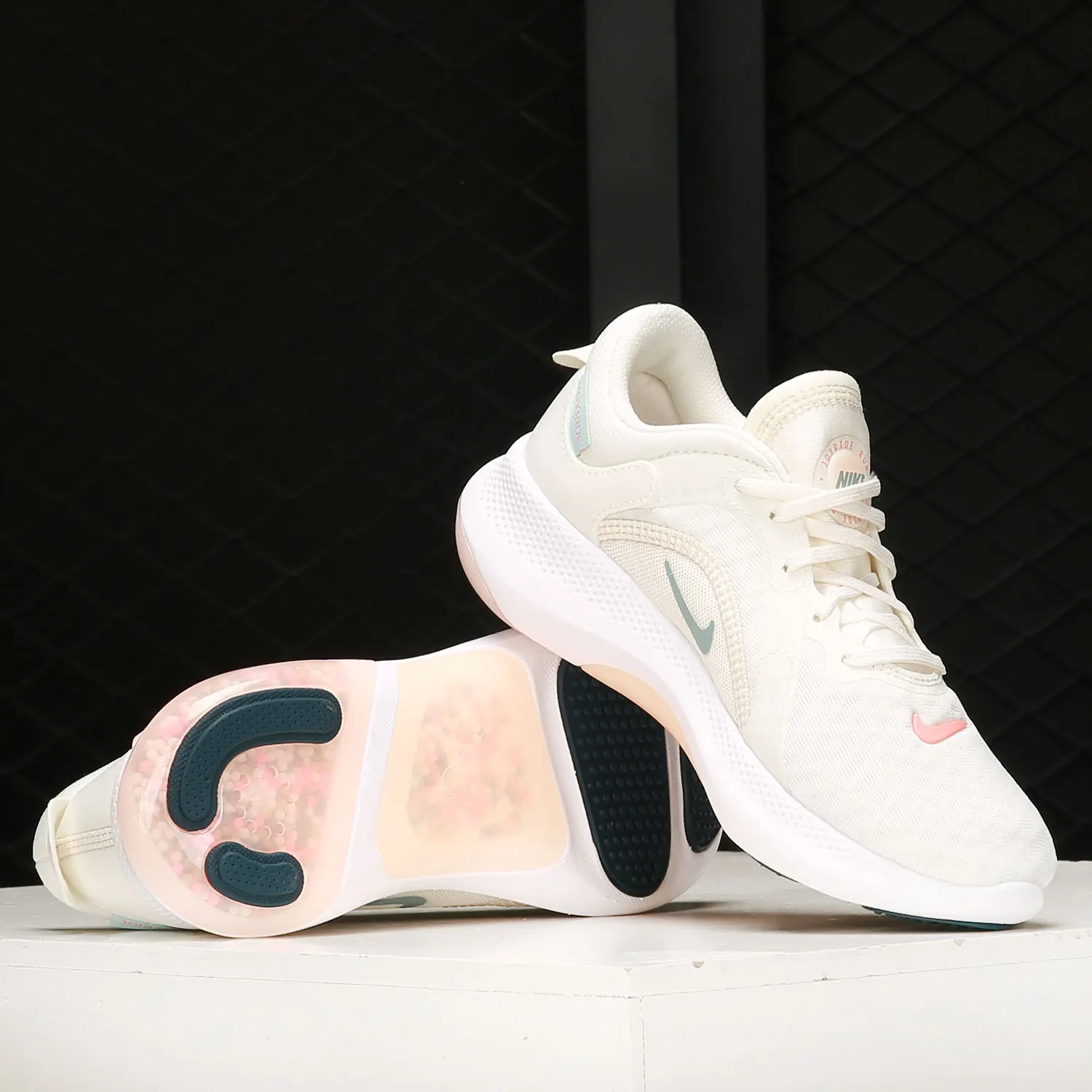 

Официальные женские кроссовки Nike Joyride Dual Run 2, CT0311-104