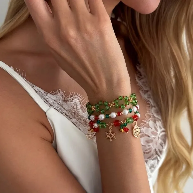 Chic Red Green Christmas Bracelet Set Multicolor Snowflake Beaded Hand Chain Lightweight Layered Stackable Bracelets Girl