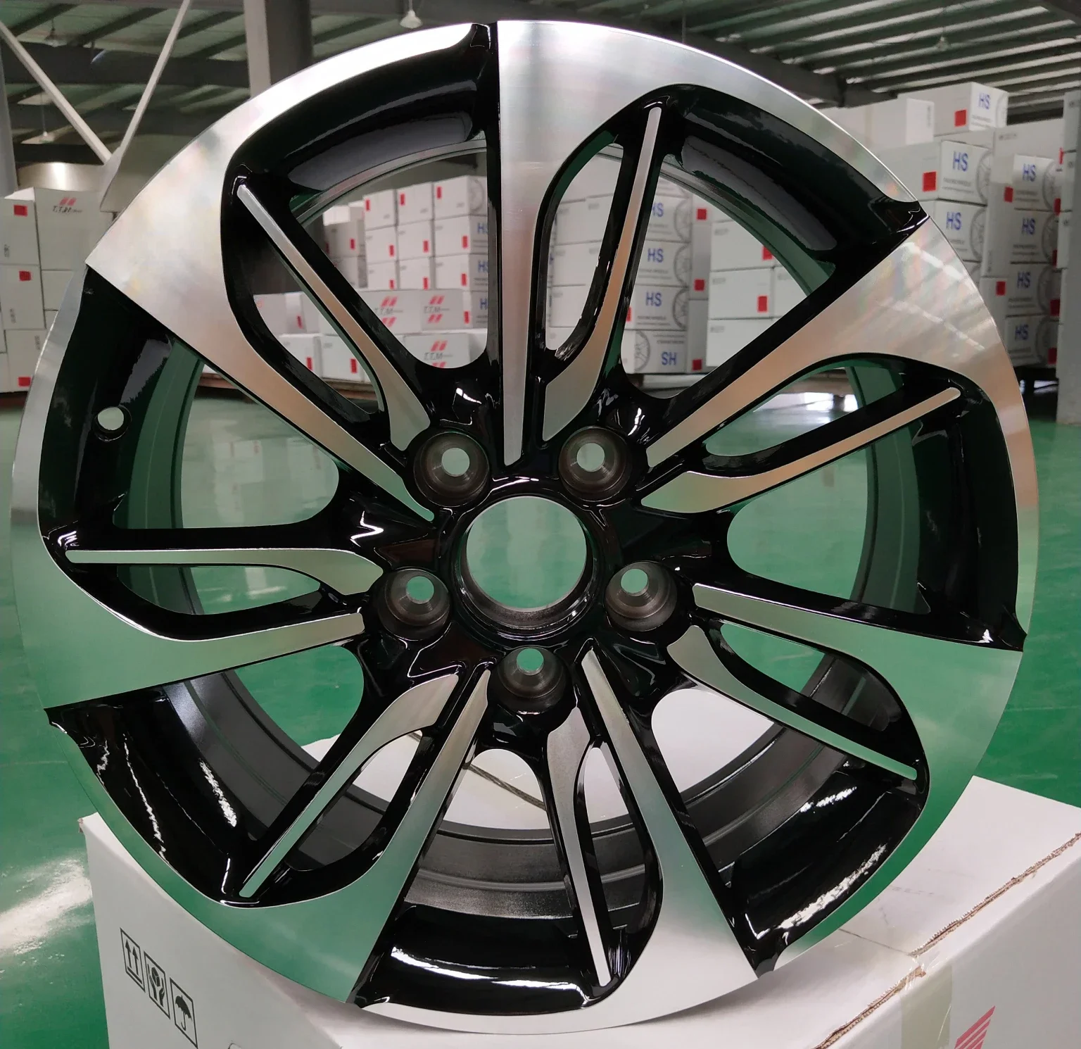 

17 inch car wheel with 5 hole 5x114 fit for Qin in stock