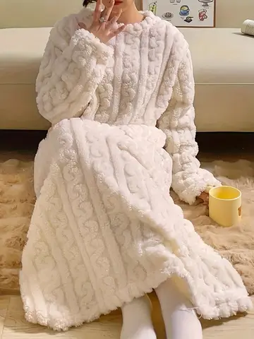 Comfortable solid-colored velvet jacquard home dress, warm and thick long-sleeved round-neck loose home garment