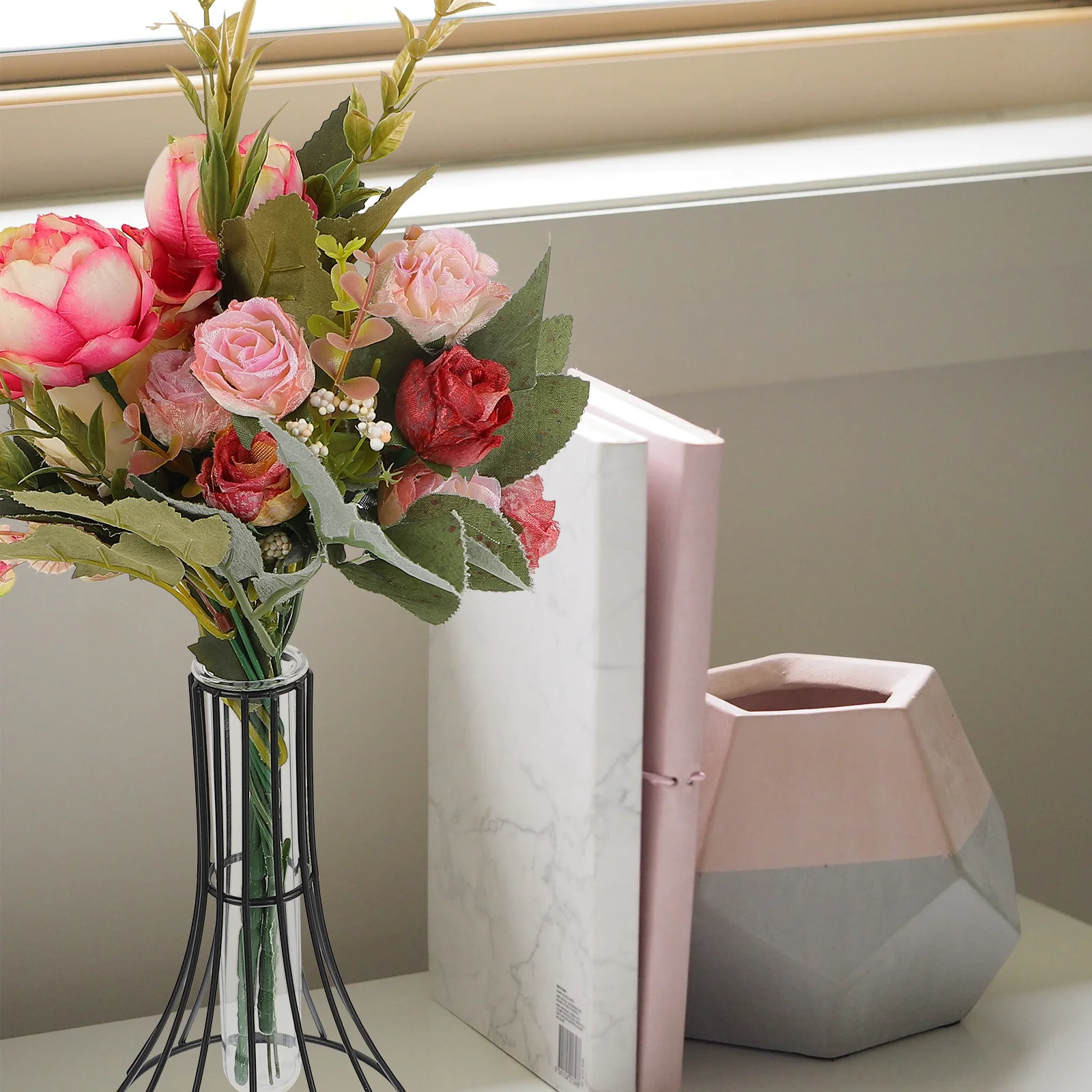 

1Pcs Iron and Glass Decorative Vase Slim Waist Design for Hydroponic Plants Desktop Table Home Garden Decor Mini Transparent