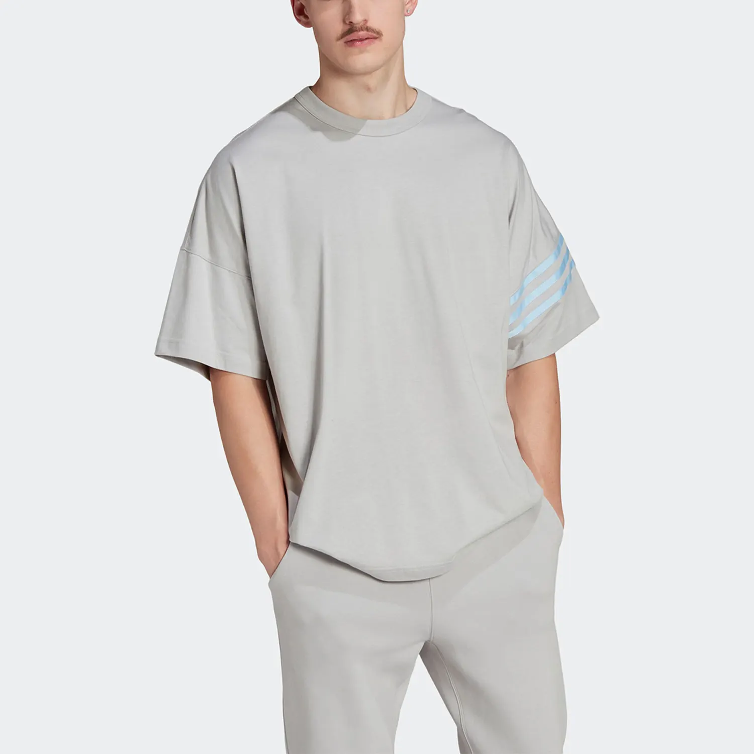 

Adidas Authentic Trefoil Summer New Men's Athletic Short Sleeve T-Shirt HS1484