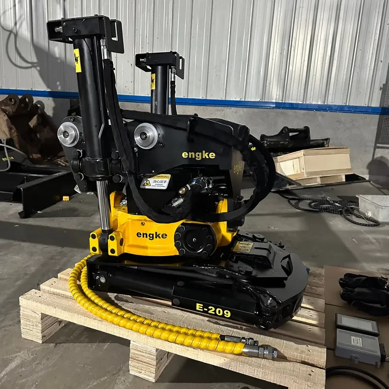 6-10 Ton Excavator Accessories with Hydraulic Wrist 360 Degree Rotation 45 Degree Tilt Flip Core Components Bearing