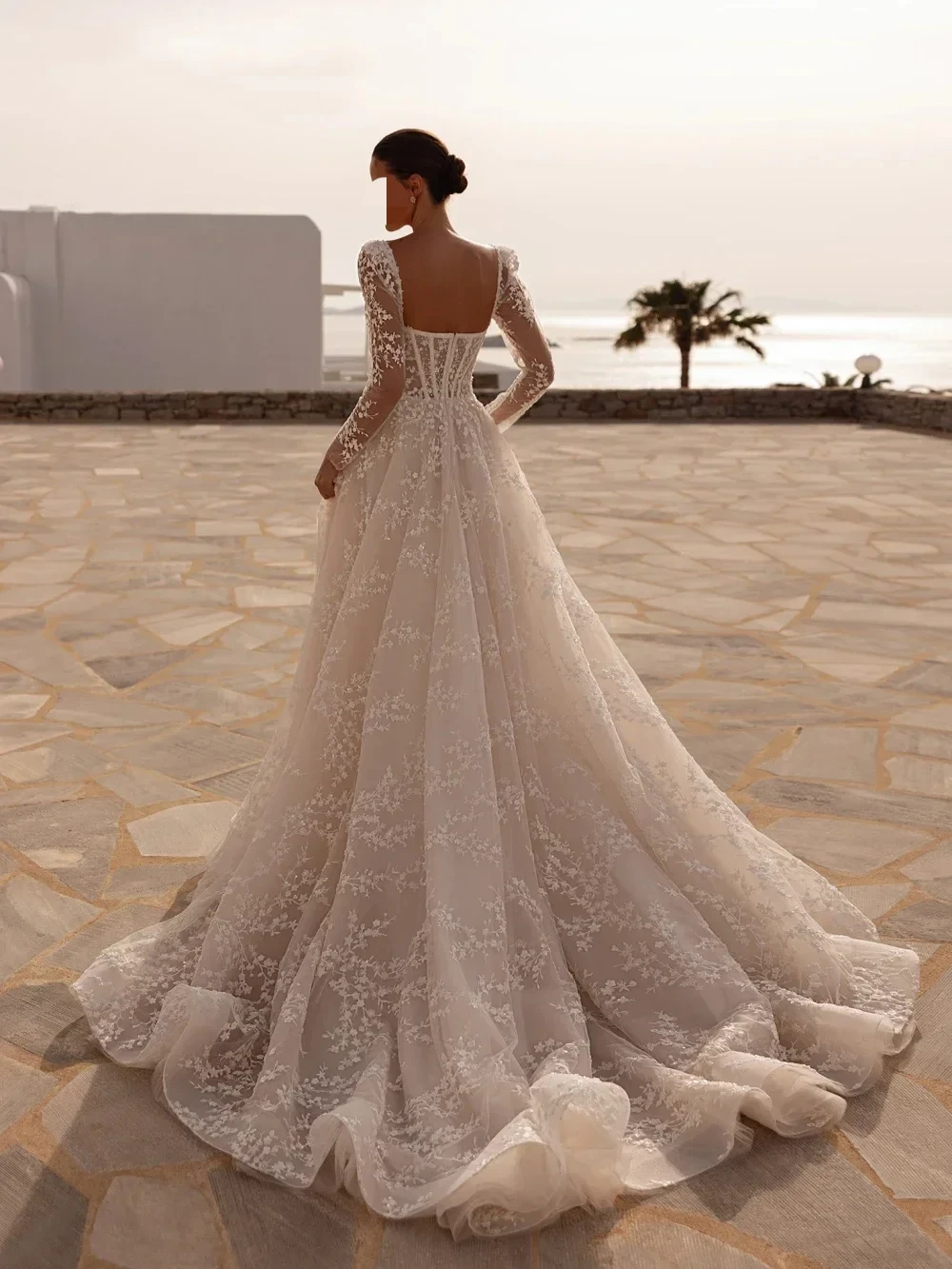 Maßgeschneiderte herzförmige Brautkleider, Spitzenapplikationen, Brautkleid mit langen Ärmeln, Perlen, A-Linie, Tüll, lange Brautkleider