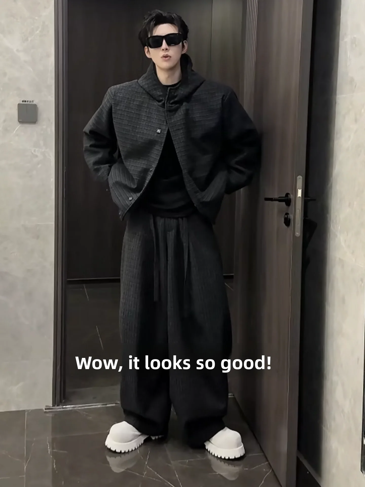 

Faionable Retro Plaid Design Winter Jaet And Pants Set for Men with Cotton Long Sve Youth Size Chinese Brand