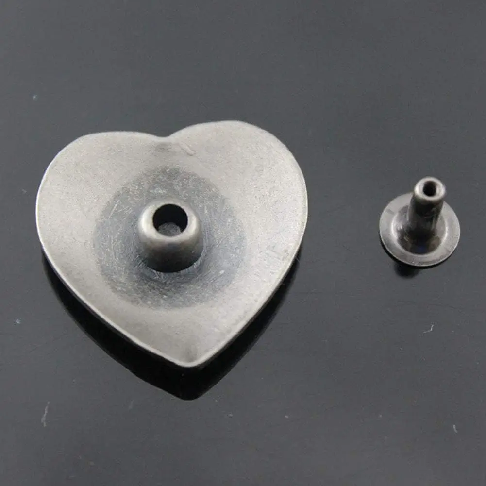 30 pcs Heart Rivets Concho for Leather Antique Silver Love Shape Decorative Buckles Buttons Belt Decoration Accessories