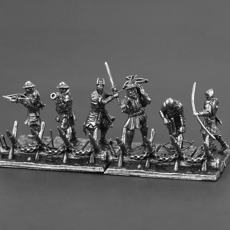 Metalowe elementy do gier planszowych Starożytne średniowieczne legiony Żołnierz Figurki akcji Zabawki Model Wnętrze samochodu Miniaturowa ozdoba Akcesoria