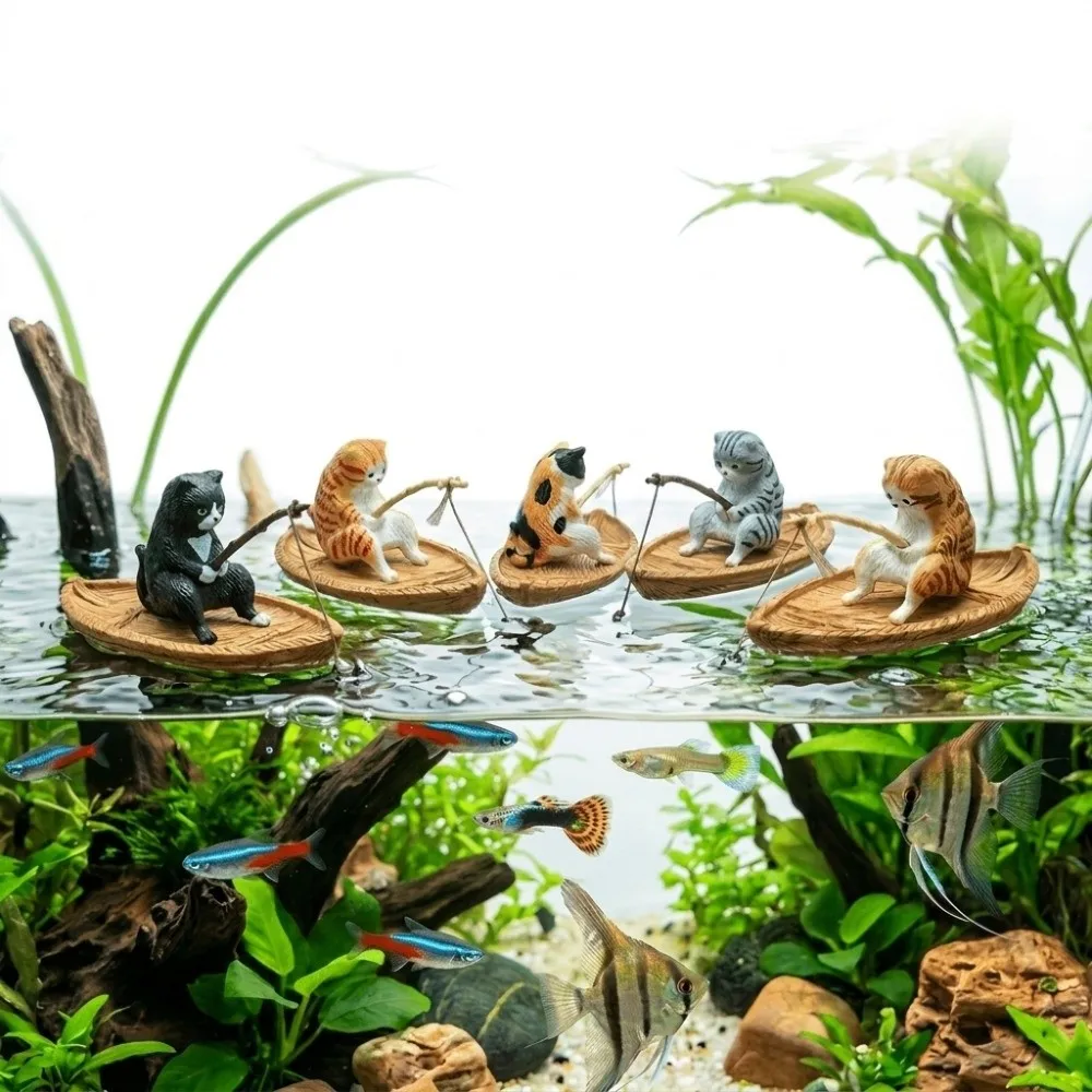 Harz-Material Aquarium-Dekoration Ozean-Thema Schwimmende Katzenfigur Bunte Niedliche Katzenform Fischerboot-Dekor Wohnungsdekoration