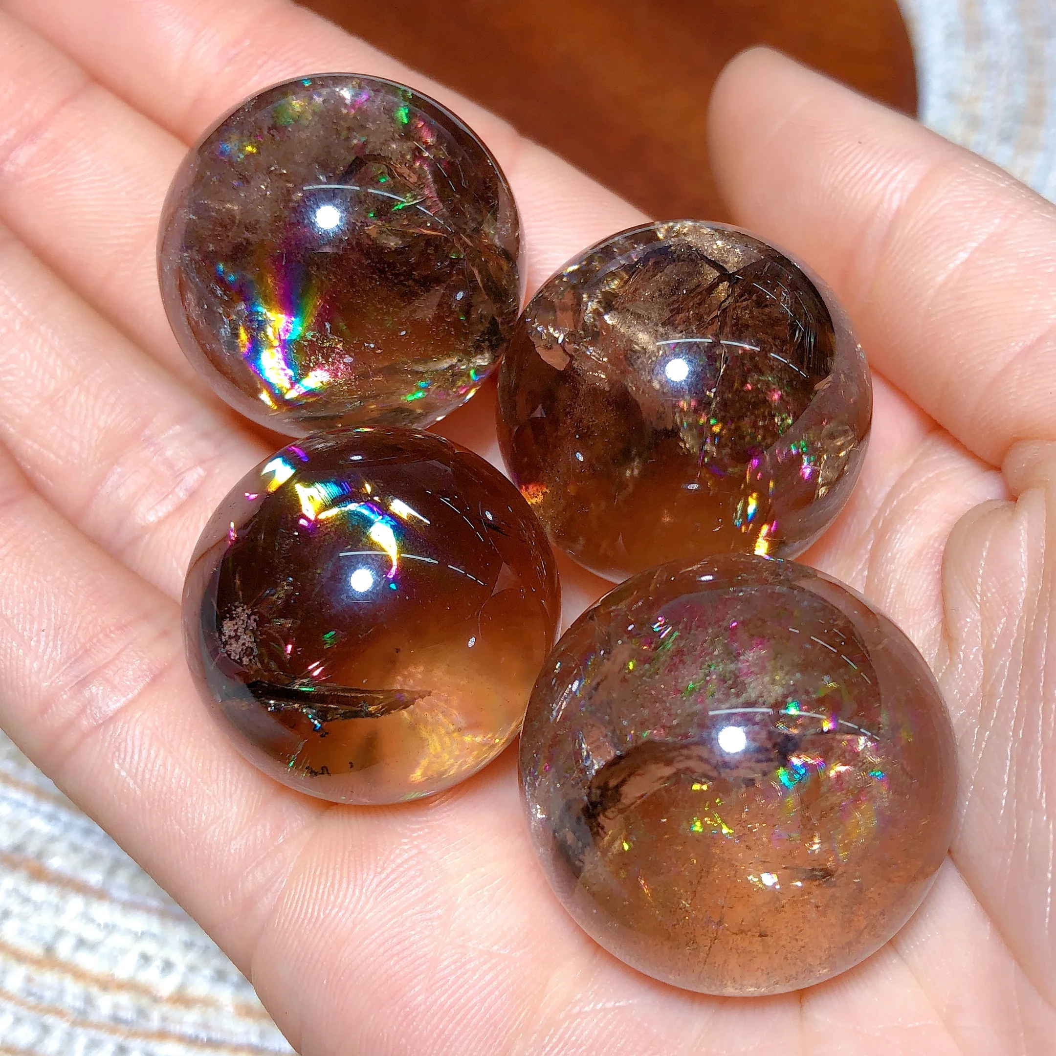 

Natural Crystals Smokey Quartz Mini Rainbow Flashy Sphere Reiki Scintillating Prismatic Wholesale Balls Witch Gift