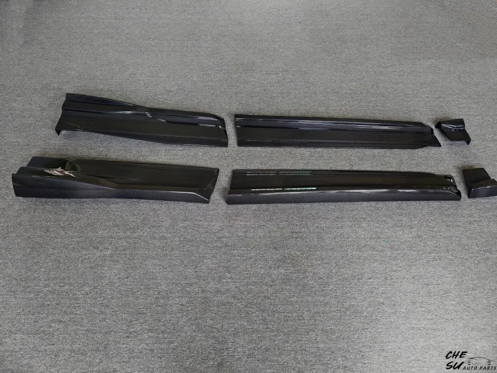 Upgraded Topcar Style Carbon Fiber Side Skirt Body Kit for Lamborghini URUS S, Customized Car Side Edge Kit, Car Supplies