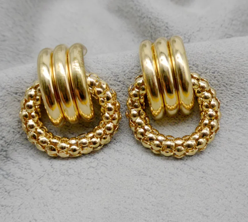 

Fashionable European and American style jewelry, trendy earrings for women, high-end women's stud earrings
