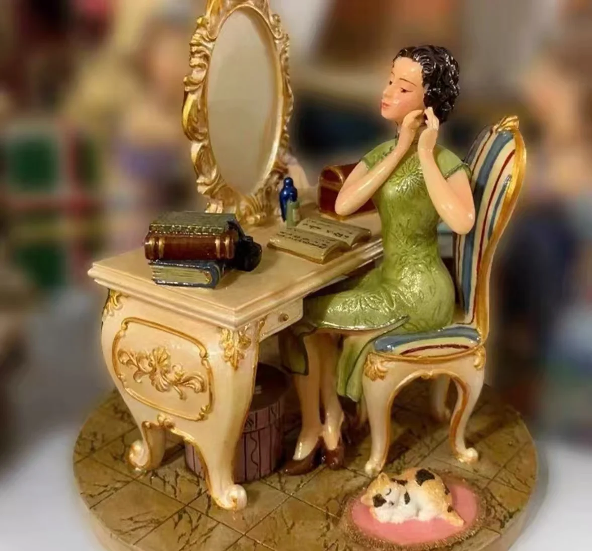 

Resin figure mental psychological sand table game box court therapy woman sitting on the dressing table