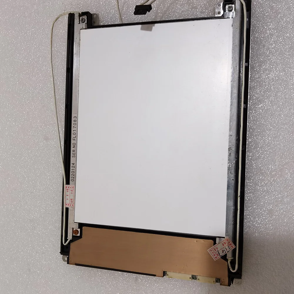 Display LCD LTM08C015K