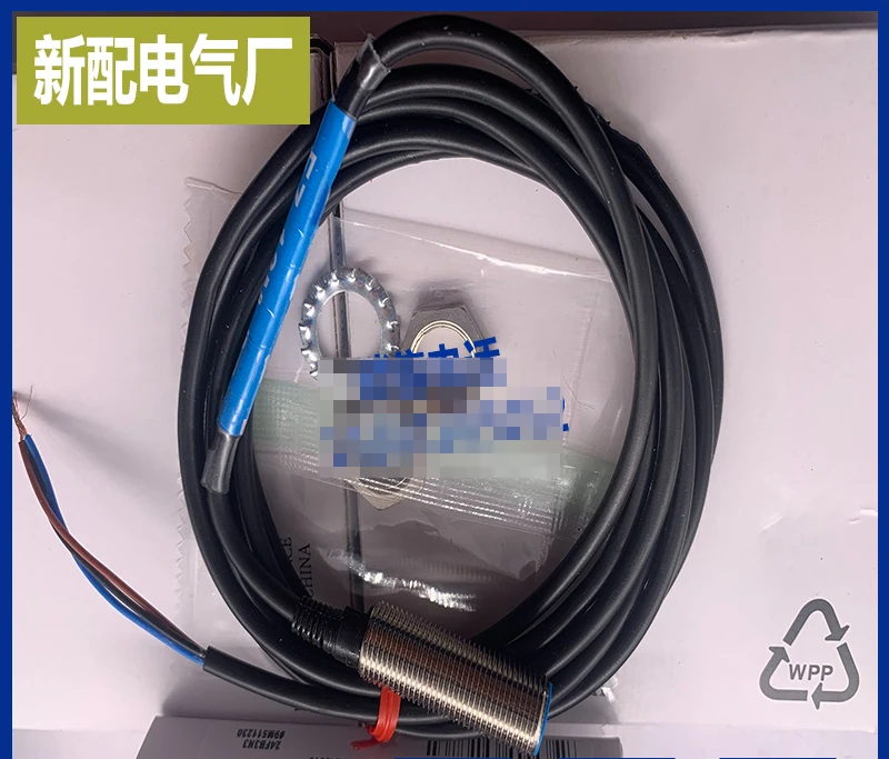 

EZ-8M EZ-12M EZ-18M EZ-30M EZ-18T EZ-112M Sensor