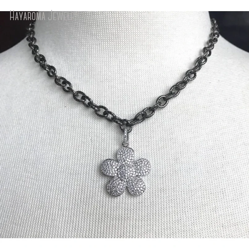 10Pcs Women Gunmetal Stainless Steel Jewelry Pave Black White Crystal Flower Pendant Choker Necklace