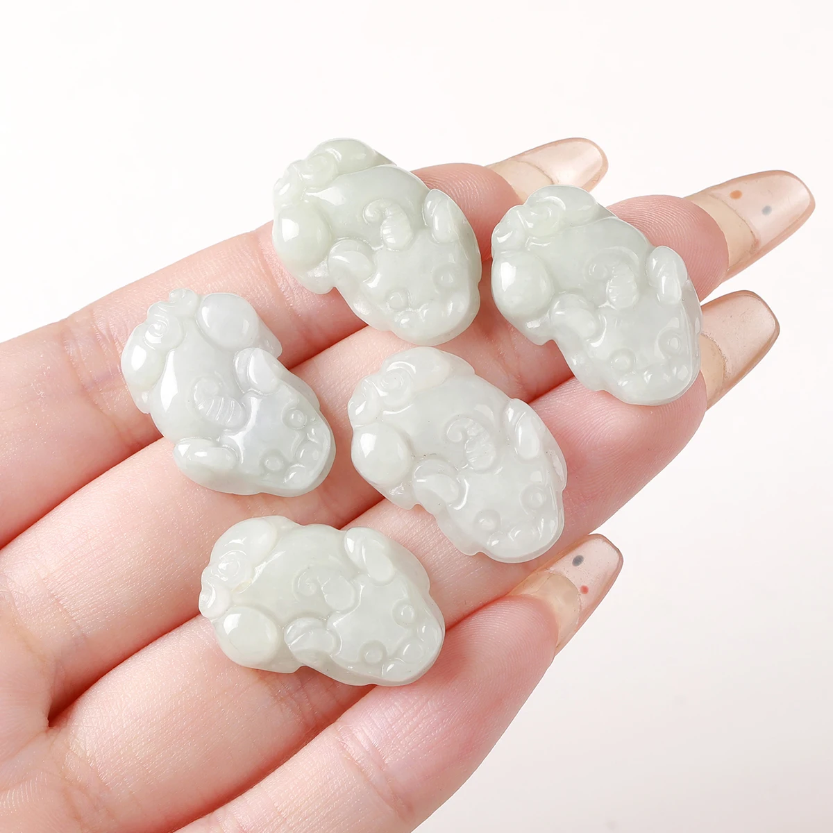 1 Pc Natural Stone Emerald Jadeite Carved Wealth Pixiu Bead Lucky Pendant for Jewelry Making DIY Necklace Bracelet Accessory