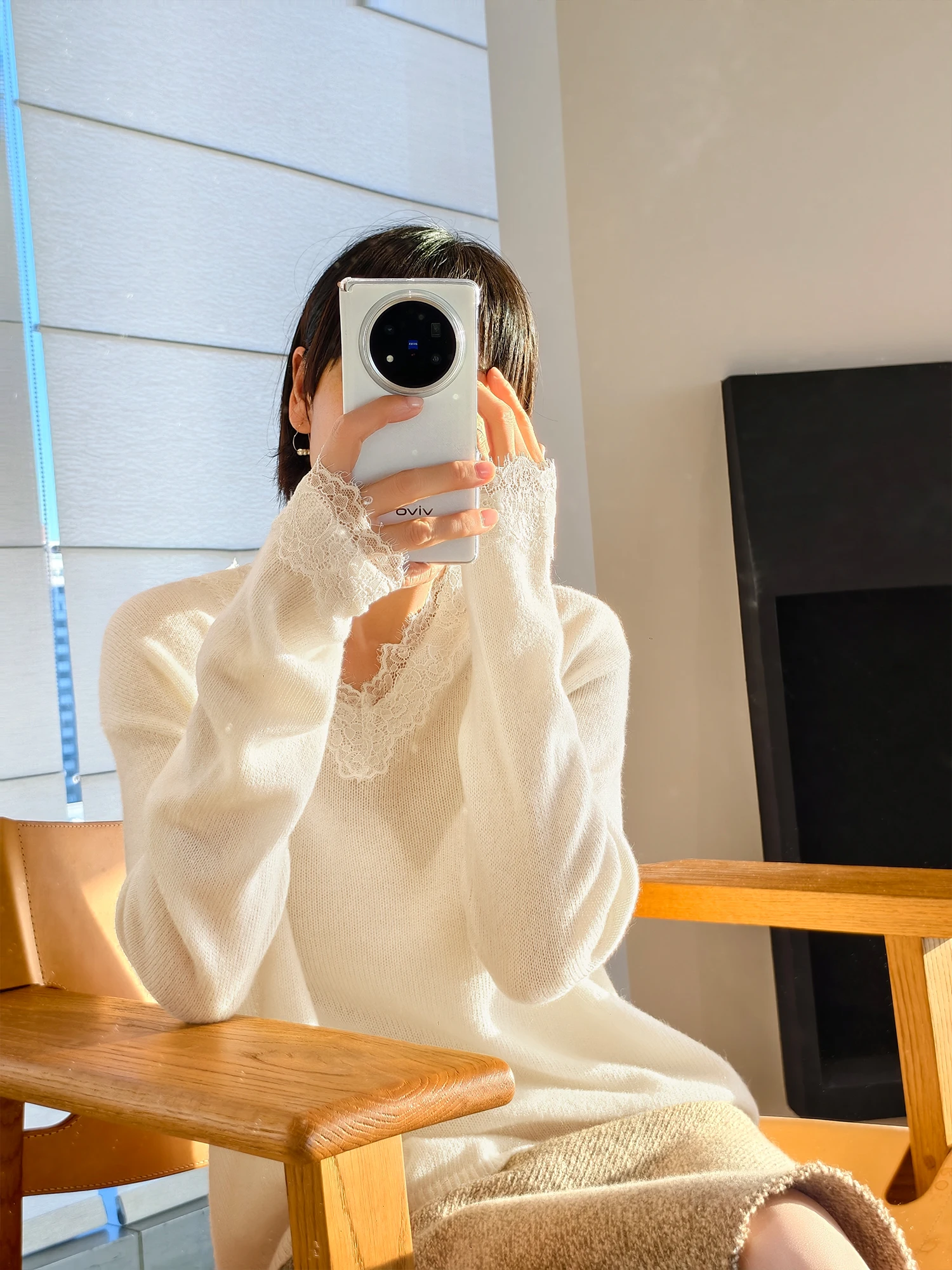 

Легкий вязаный свитер Light Ci Su Xiaotang из смесовой шерсти и лиоцелла с V-образным вырезом и кружевной отделкой, женский, свободный крой, мягкий, для повседневной носки