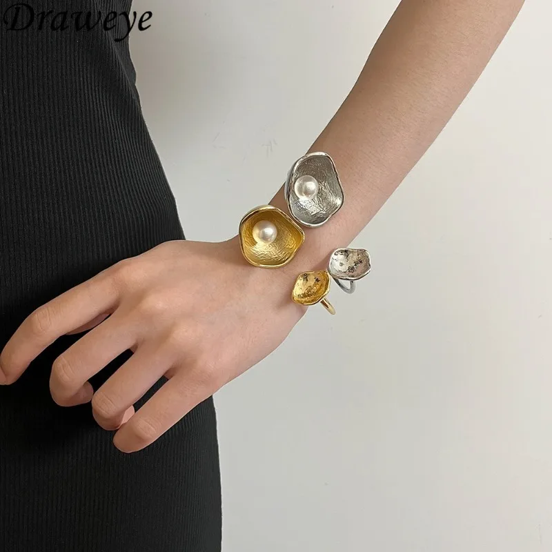 Draweye Flowers Bracelets for Women Vintage Hyperbole Exquisite Luxury Bangles Jewelry Fashion Elegant Pulseras Mujer