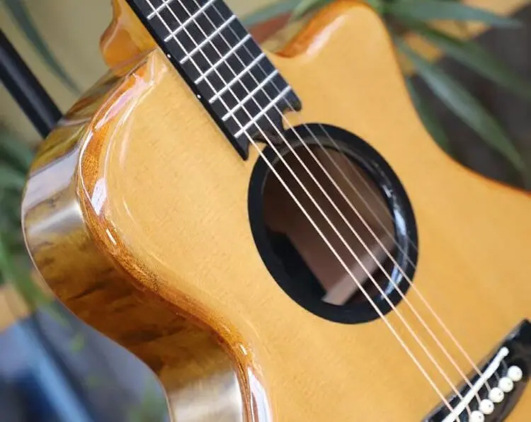 Prêt à expédier haute qualité 38 pouces or Phoebe tout solide guitare acoustique épicéa acajou palissandre ébène Nylon cordes basse musique