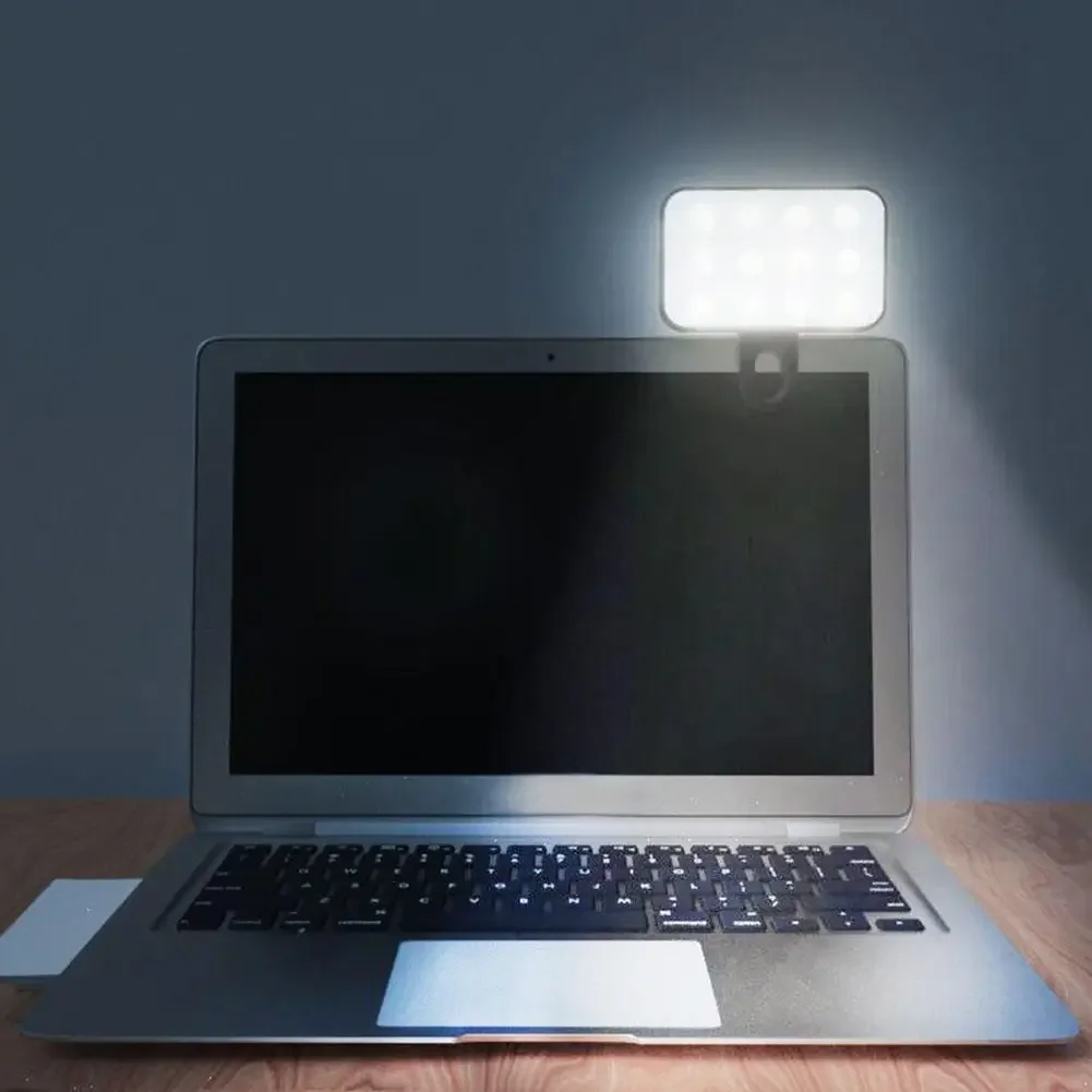 Lampu Isi Selfie Mini Portabel Dapat Diisi Ulang 3 Mode Klip Kecerahan Dapat Disesuaikan untuk Ponsel Rias Lampu Isi Komputer