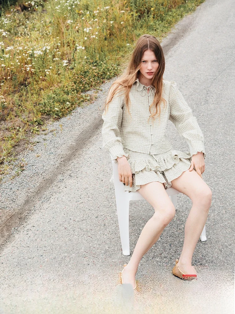 

H&M Women's irt Autumn 2025 New Sle Gathered Collar Cotton Blend Comfortable Fit Faionable Ladies' Top