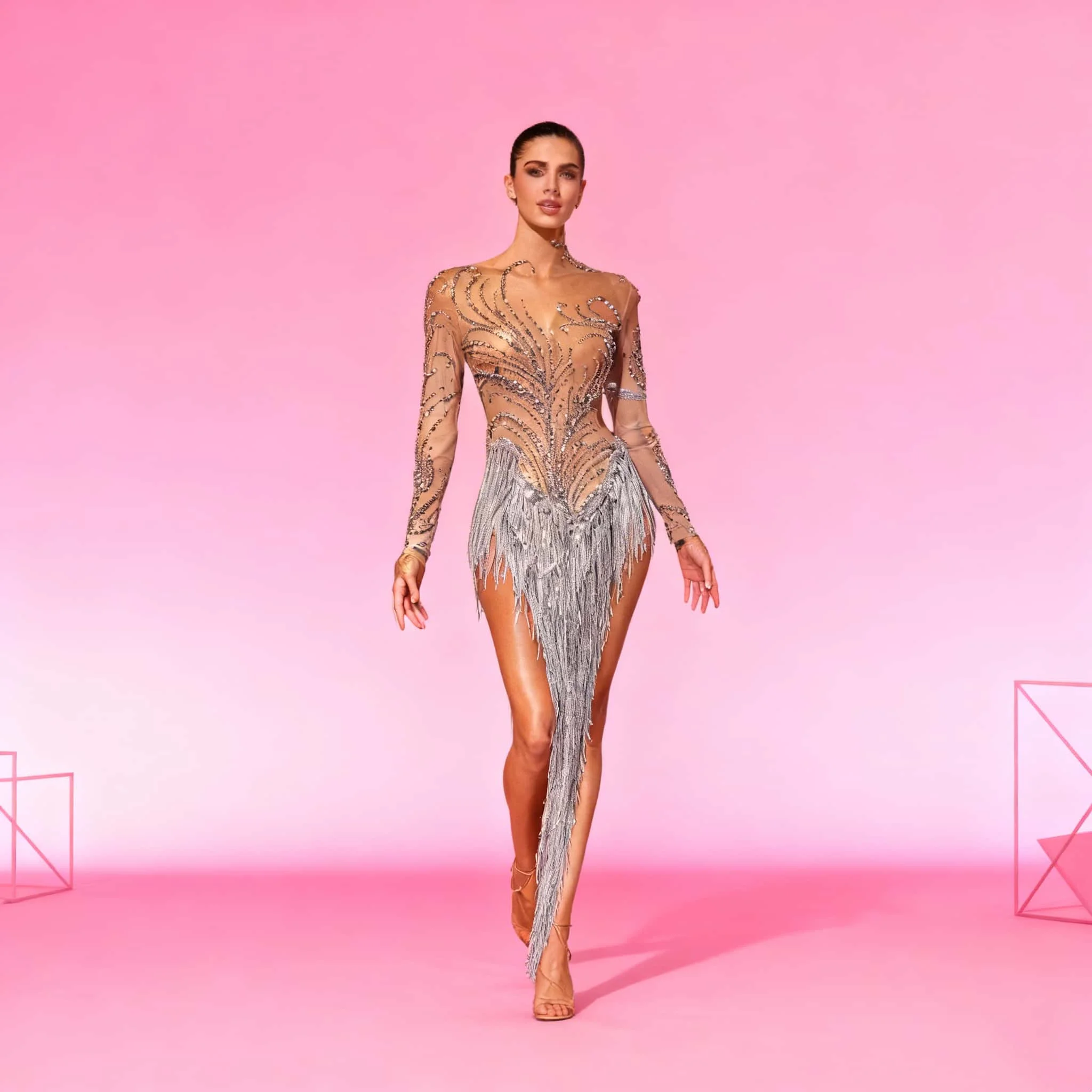 

Fumao Sparkly Rhinestone Sequins Tassel Party Dress for Women Sexy Evening Birthday Party Dresses Nightclub Dance Ball Gown