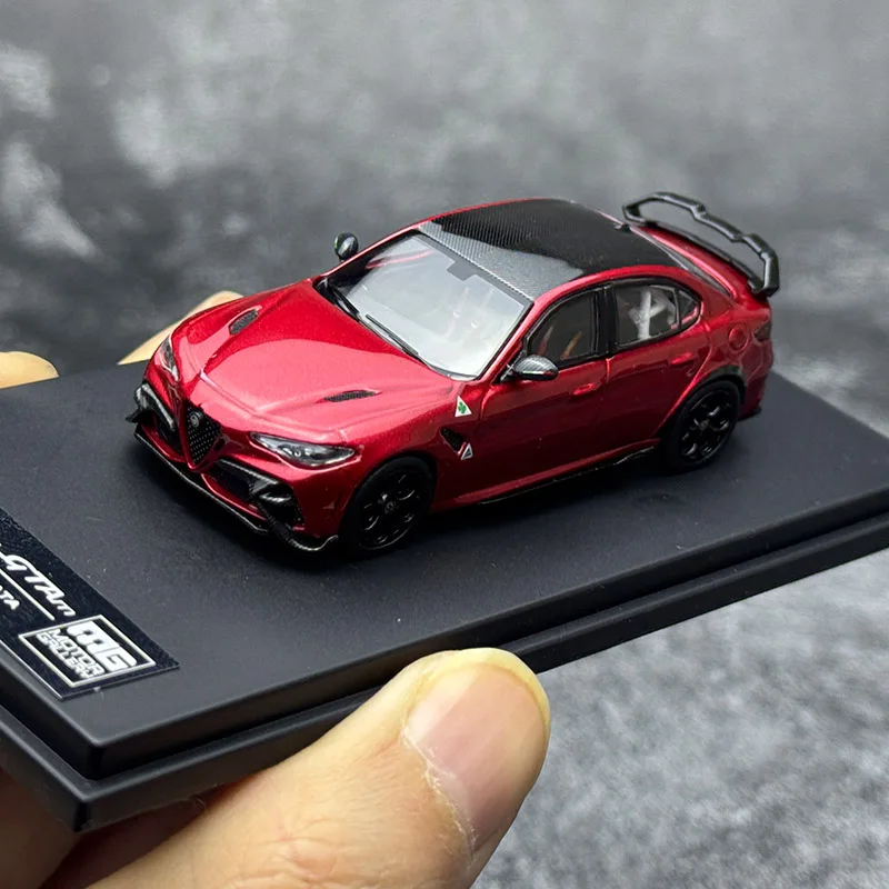 MG 1:64 アルファロメオ ジュリア GTAm 合金製ダイキャストカー＆おもちゃの車 ミニチュアスケールモデルカー 子供向け