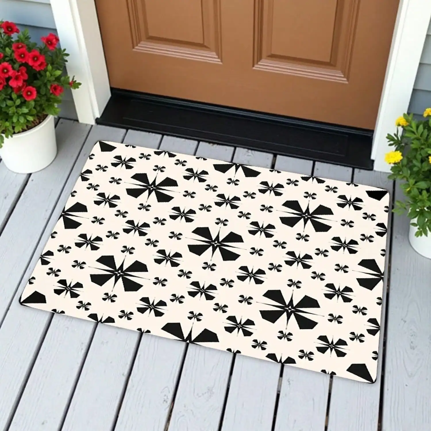 A Large-Sized Rug Made Of Bohemian Patterned Flannel Material, 10Mm Thick And Weighing 450G/㎡, Featuring A Black And White Geometric Design. It Is Suitable For