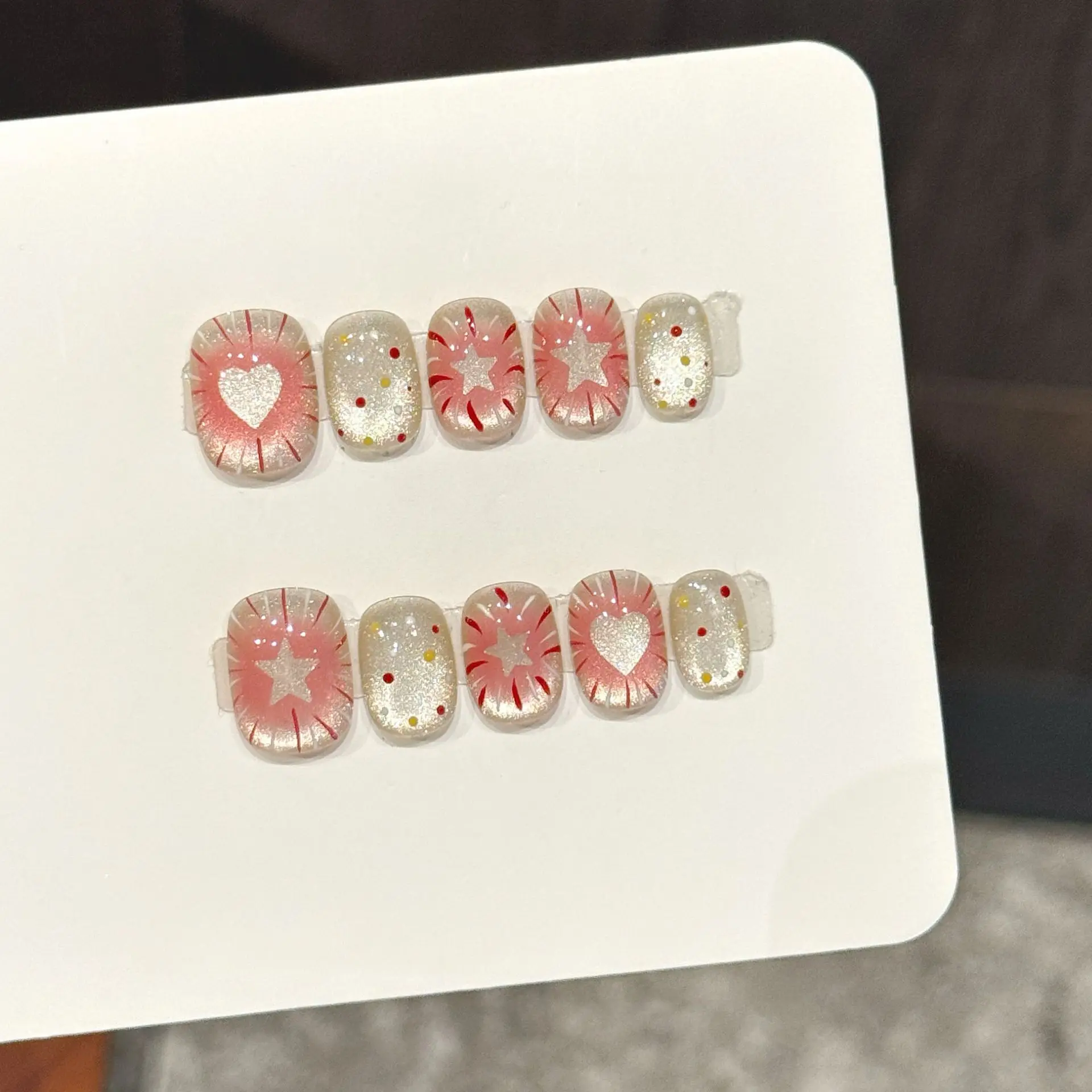 10PCS Round Handmade Press On Nails,Sweet And Innocent Girl Style,Suitable For Festivals Parties And Daily Wear.