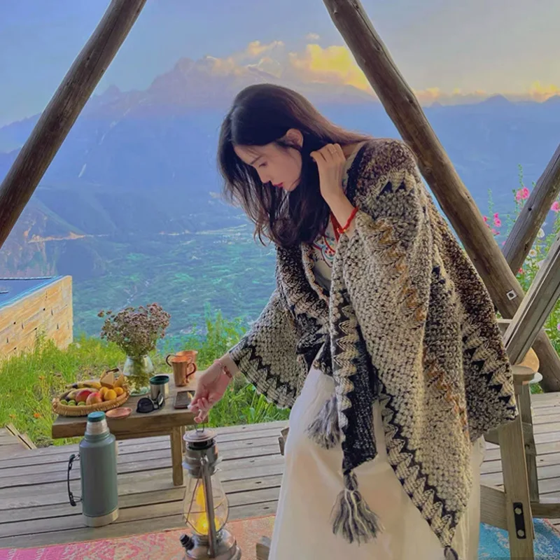 2022ผู้หญิงฤดูหนาวถัก Poncho Shawl Bohe Style Warm Cardigan Capes เรขาคณิต Fringed ผ้าคลุมไหล่ Mohair ขนสัตว์ Pashmina ผ้าพันคอ