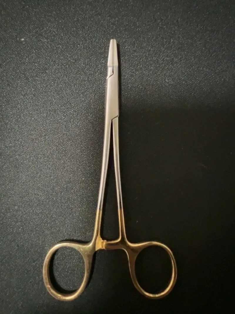 For 14cm‑Gold‑Handle‑TC‑Needle‑Holder‑With‑Integrated‑Scissors, Stainless‑Steel‑Suture‑Needle‑Clamp, Craft‑Laboratory‑Micro