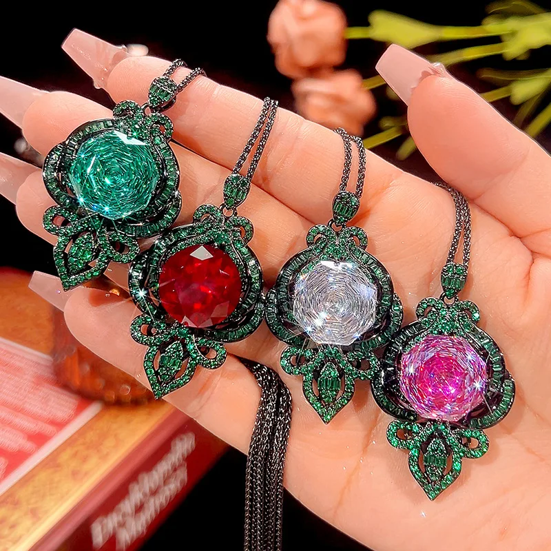 

Vintage Round Bowknot Cut Pendant Necklace Emerald Green CZ Emerald Accents Luxury Statement Jewelry for Women Gift